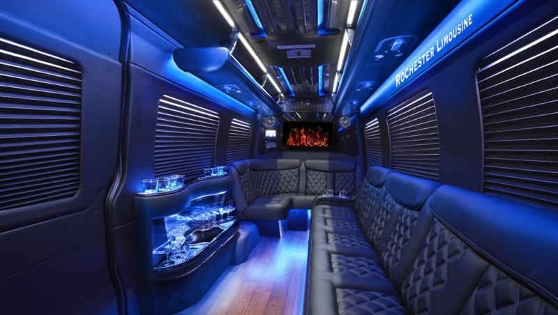 Headed Downtown Detroit? Reserve Birmingham Limo Service